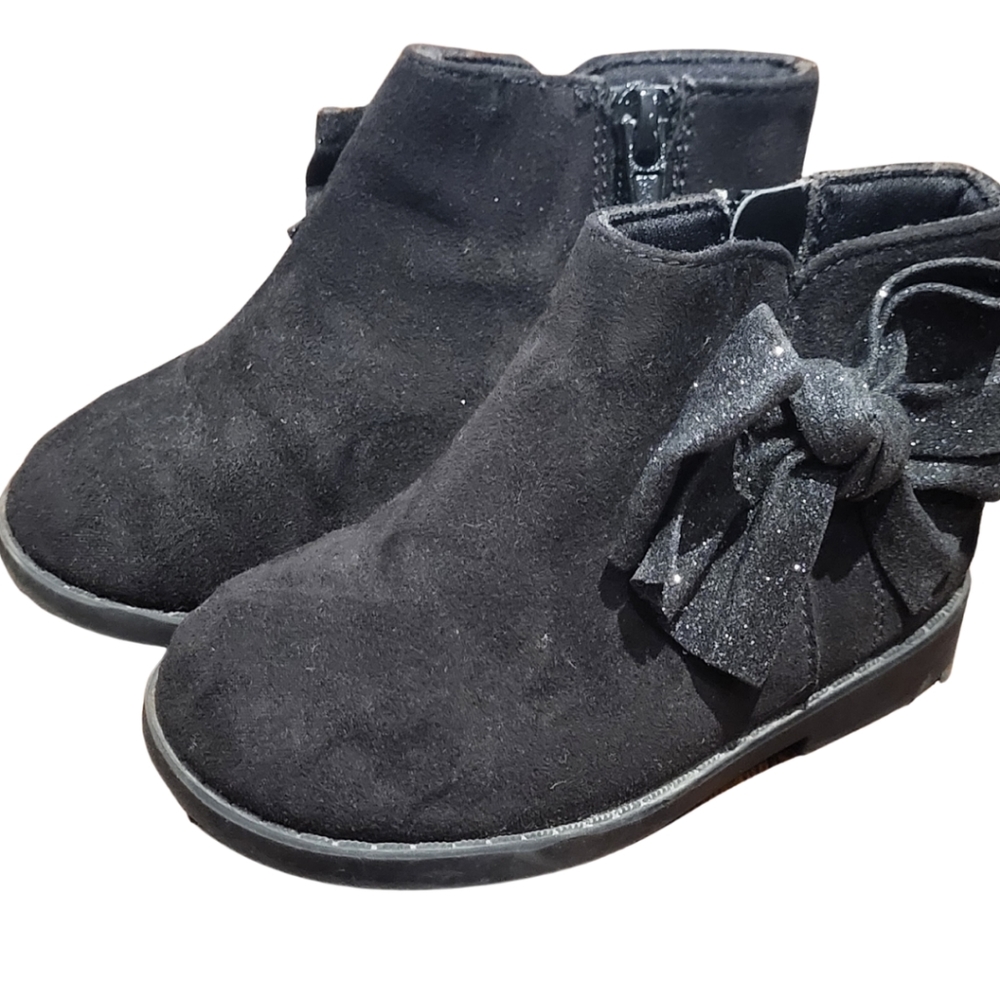 3/$20 🏷 George Faux Suede Booties Size 6